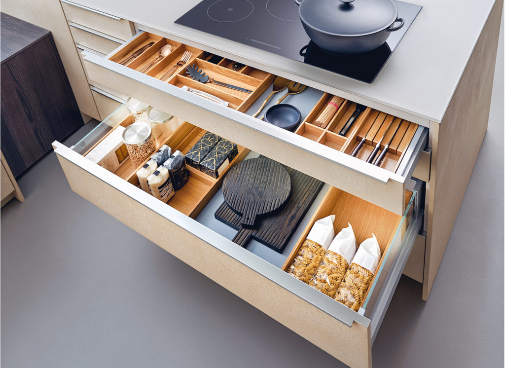 tiroir de cuisine moderne pour couverts